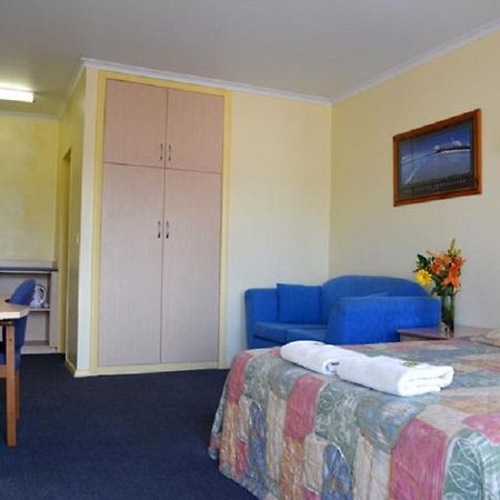 Morphettville Motor Inn Glenelg Exterior photo