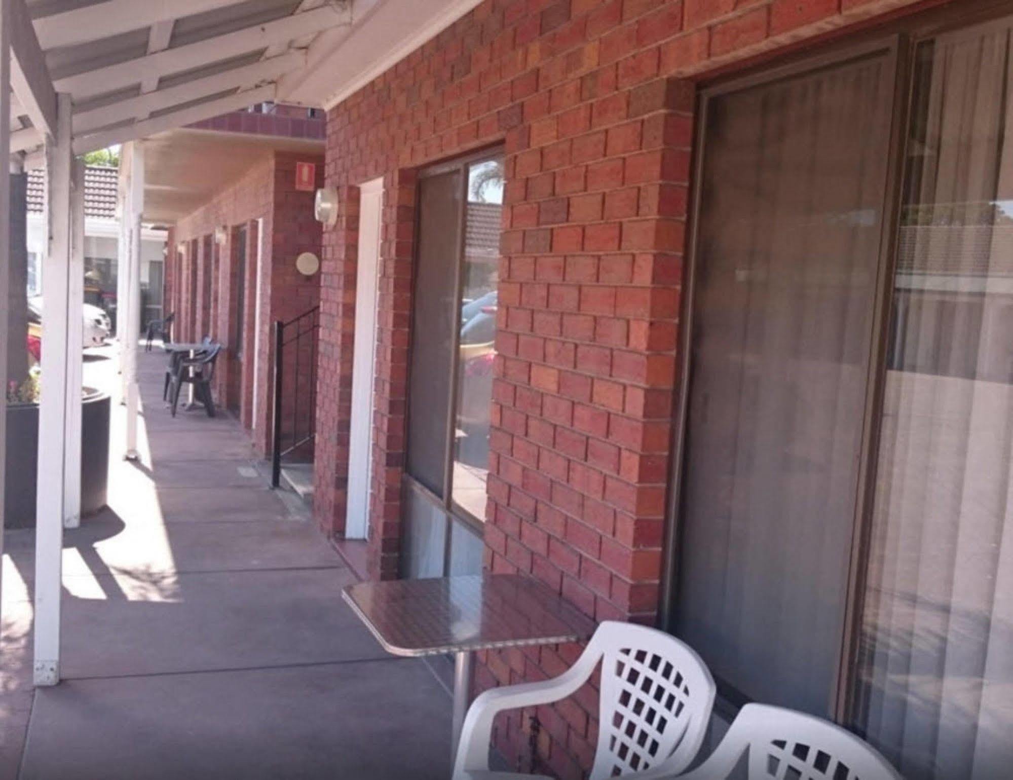 Morphettville Motor Inn Glenelg Exterior photo
