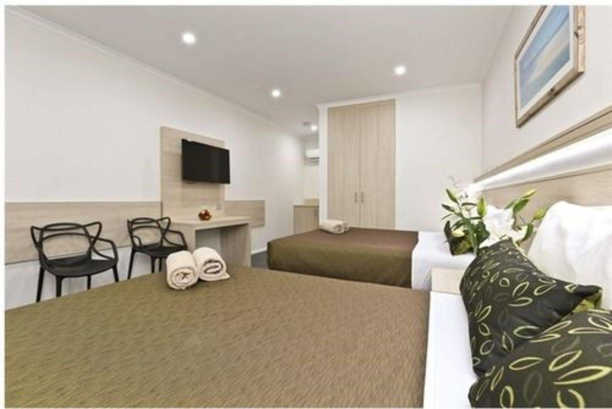 Morphettville Motor Inn Glenelg Exterior photo