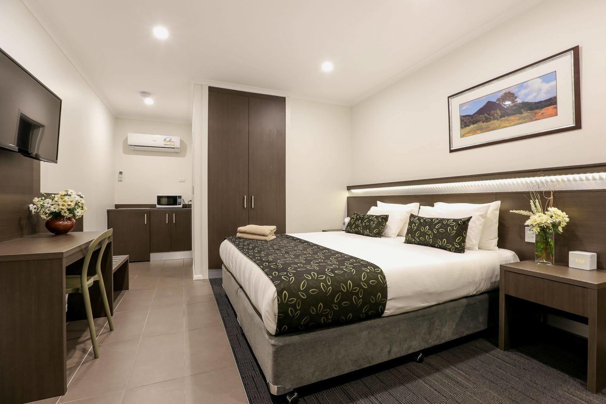 Morphettville Motor Inn Glenelg Exterior photo